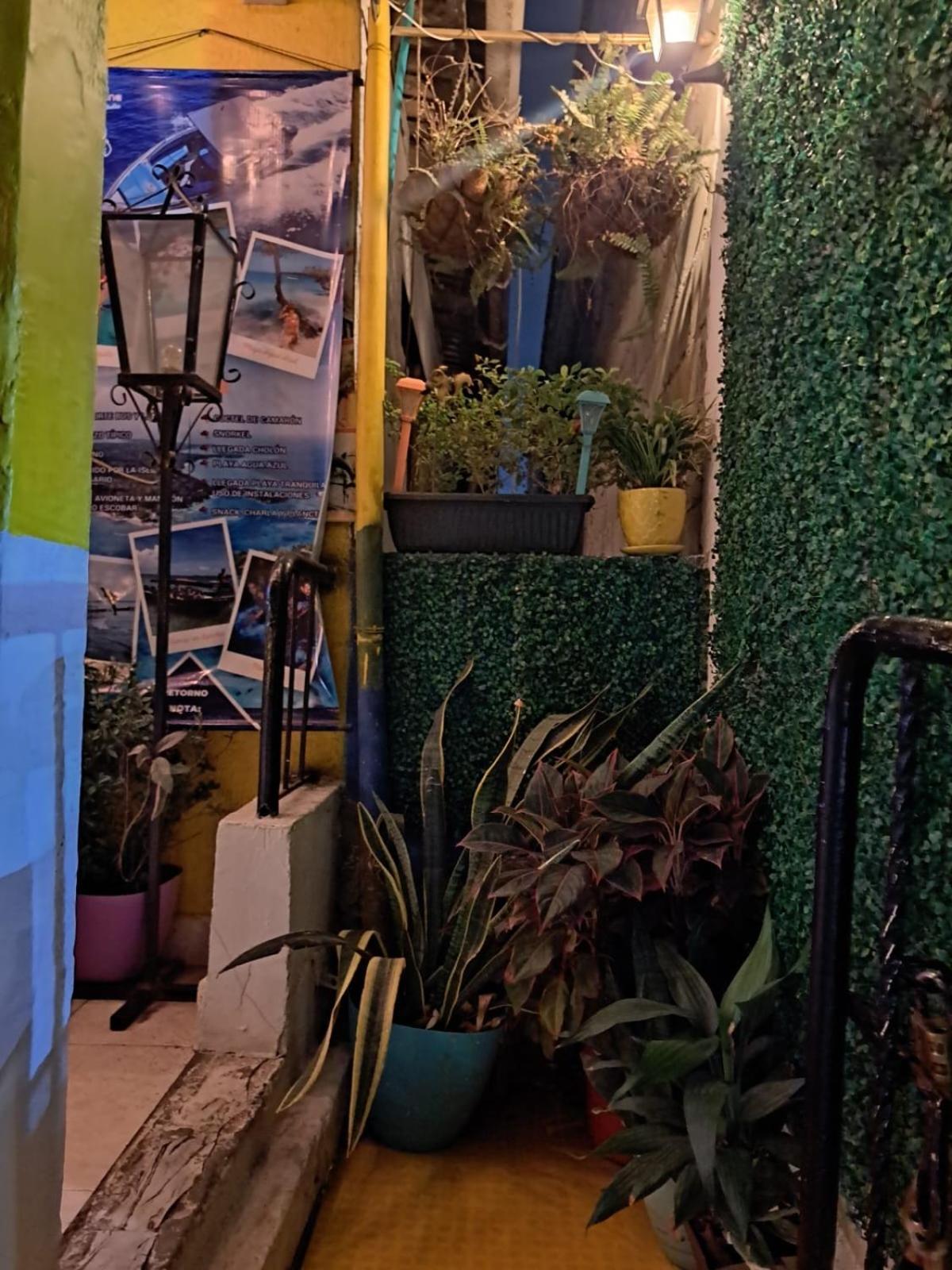 Hostel Shalom Adonai Cartagena Exteriér fotografie